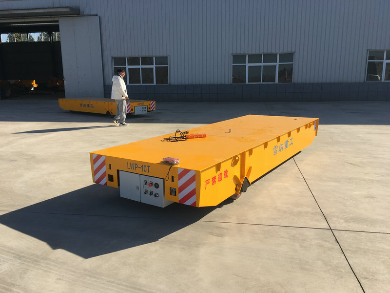 Karettun tat-trasferiment bla trackless 10T Akkumulatur